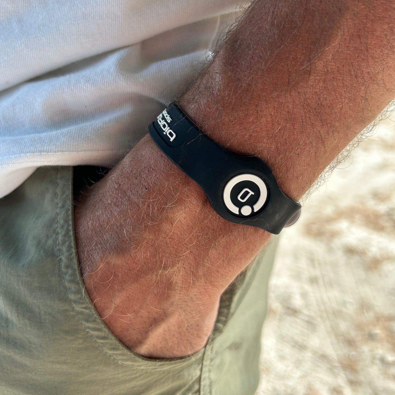 Sport Flex Magnetic Wristband Black/White