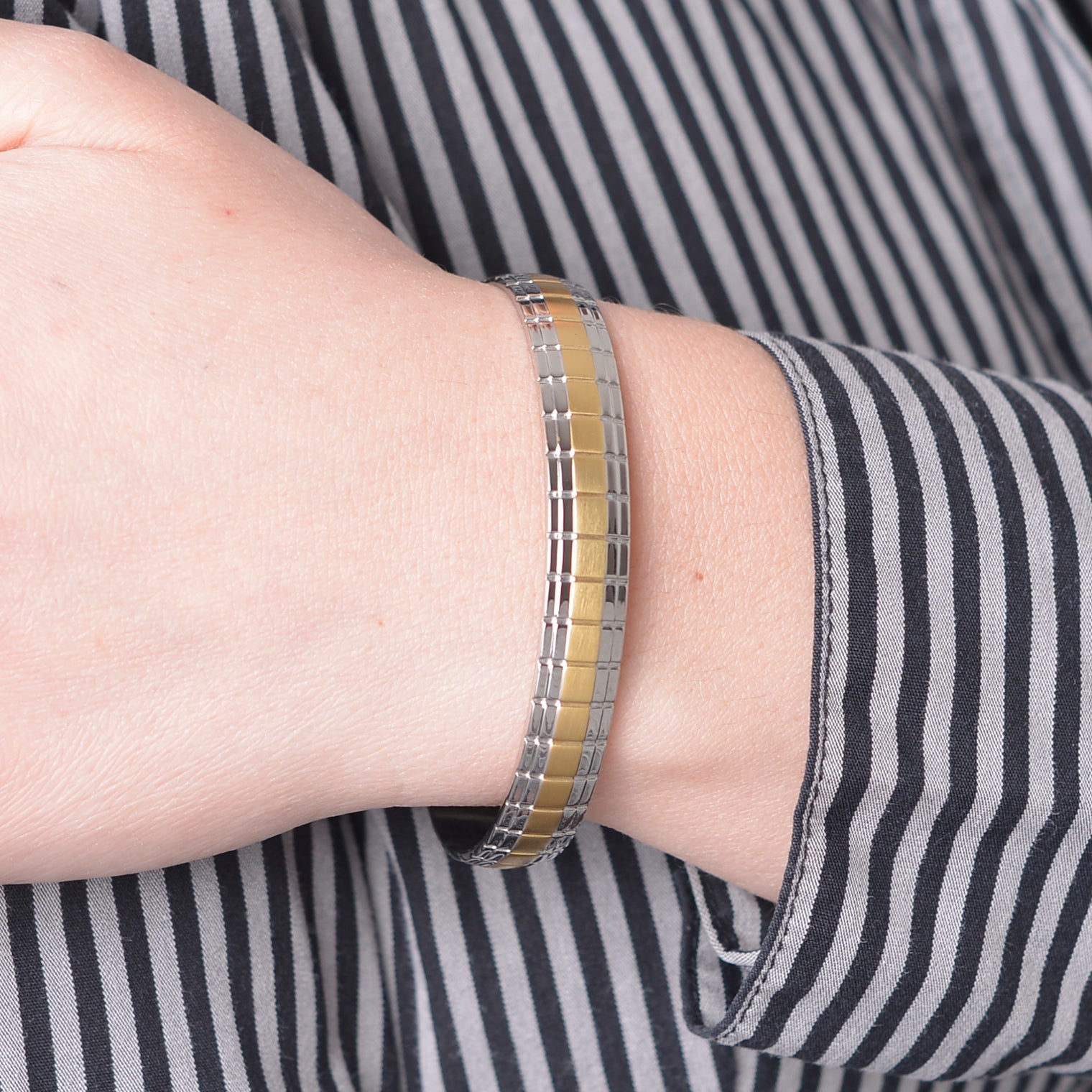 Lux Two Tone Magnetic Bangle (Small)