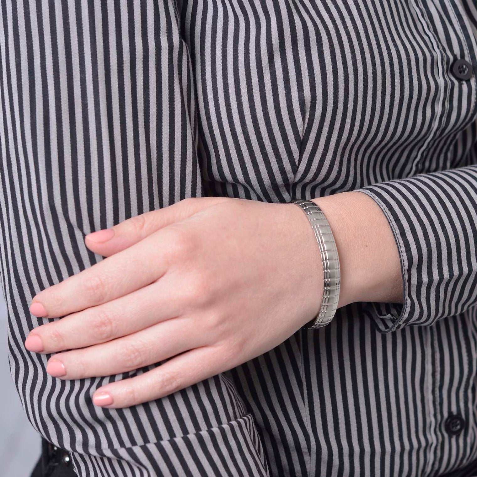 Lux Double Finish Magnetic Bangle (Small)